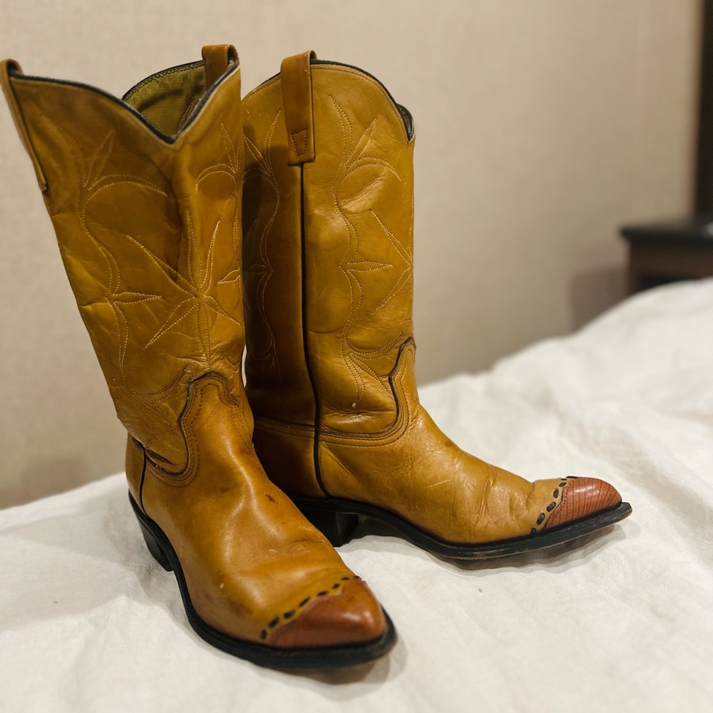 Vintage 60’s ACME boots